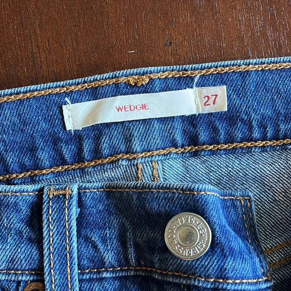 Levi’s wedgie jeans size 27 - Picture 3 of 5